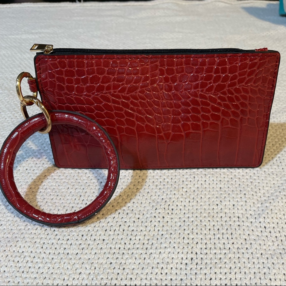 🐙Red Wristlet Wallet NWOT